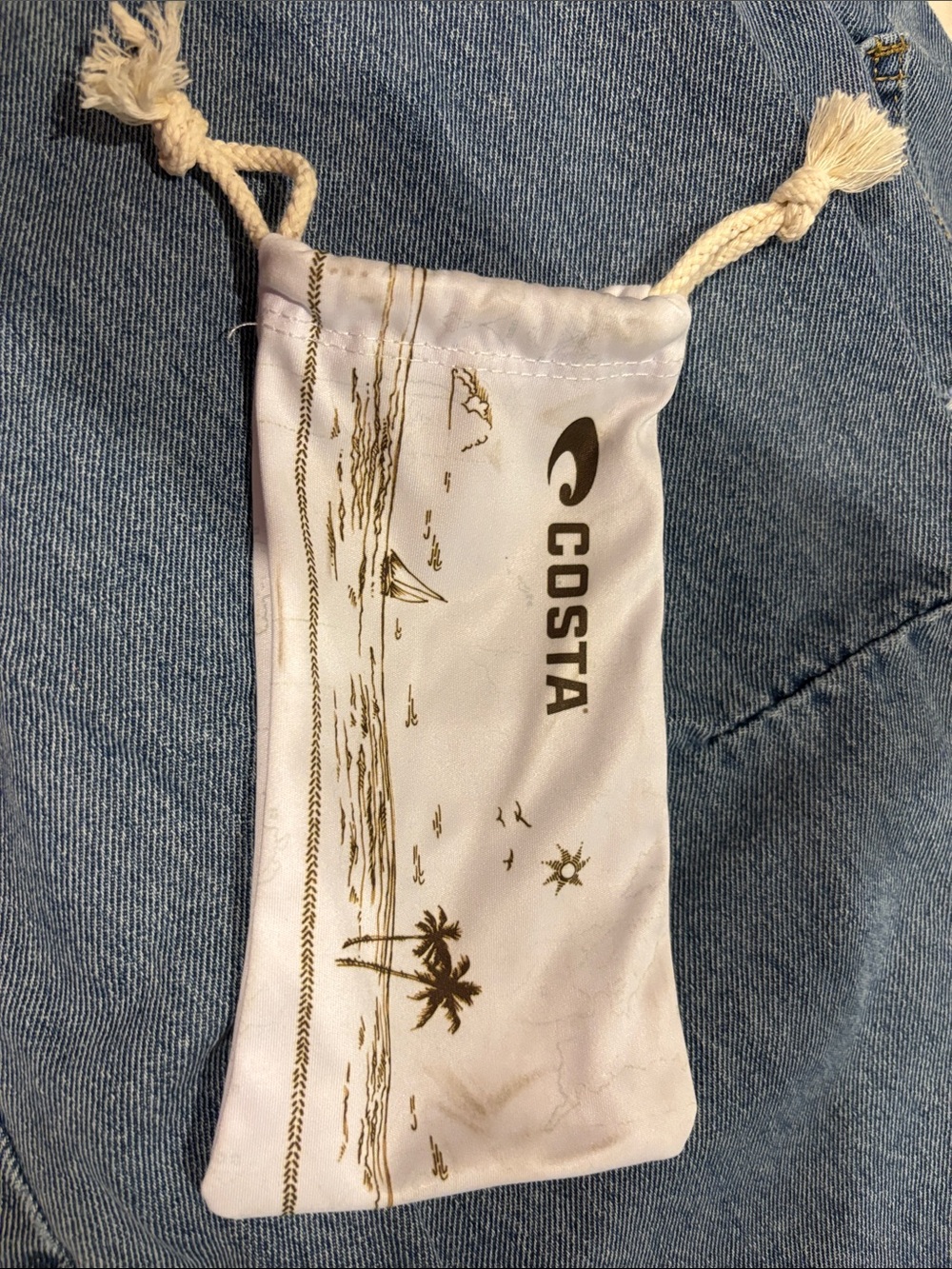 Costa Sunglasses bag. (Drawstring closure)